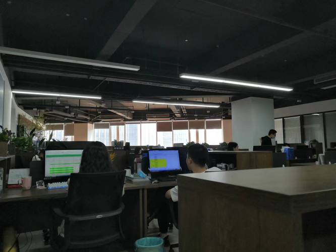 传输线缆及配件,通信设备(专营除外)的批发兼零售;建筑智能化系统集成